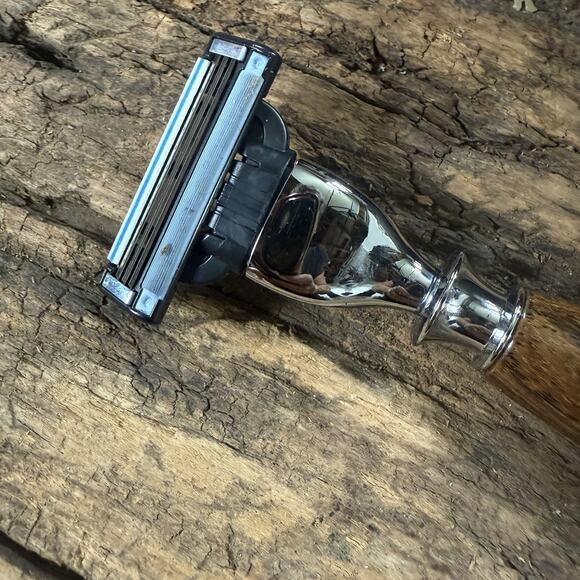 Imperium Shaving Handmade zebra wood Luxury Razor - Fits Gillette Mache 3/Fusion - Picture 5 of 6